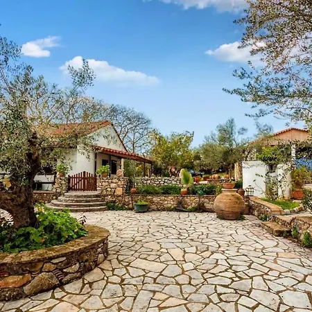 The Fairytale House Seaside Retreat *